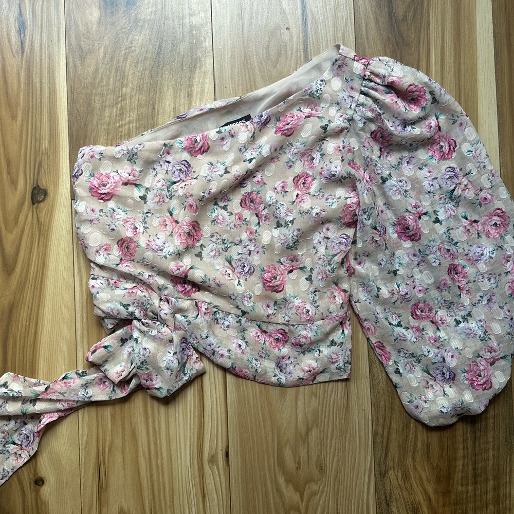 Floral silky One-Shoulder Top